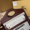 Túi Burberry Horseferry Pocket Handle Bag Size 23 12 Túi BBR Pocket Size 23