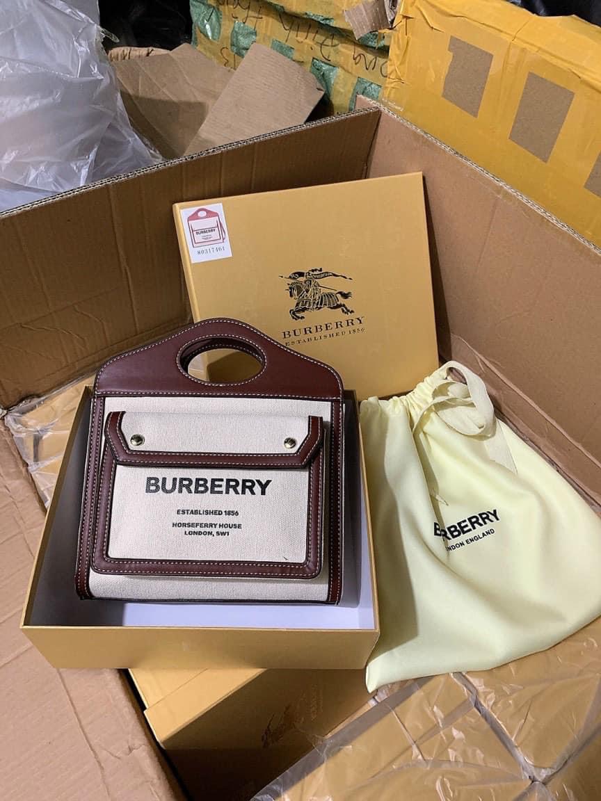 Túi Burberry Horseferry Pocket Handle Bag Size 23 2 Túi Burberry Pocket Size 23