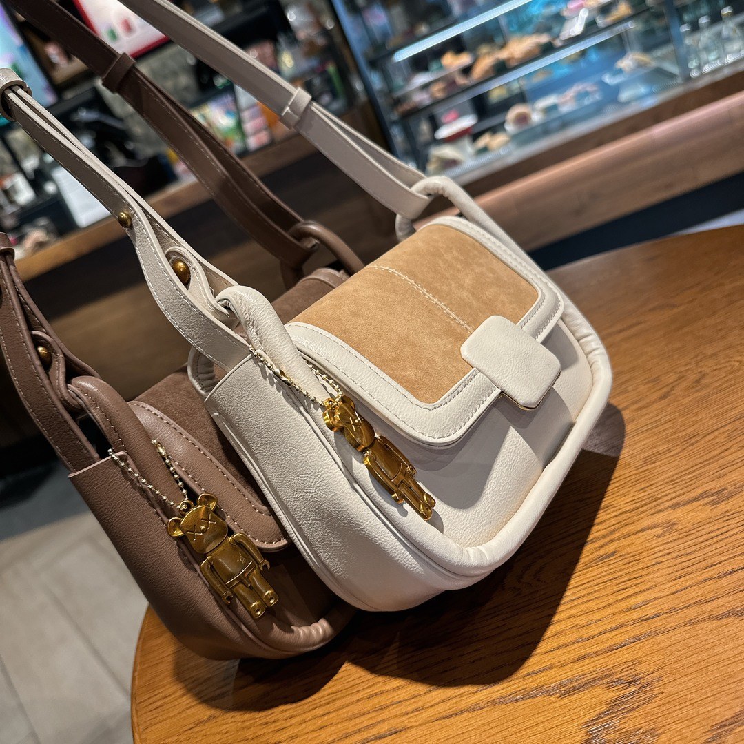 Túi Đeo chéo Vintage Brown Black White Cream 7 Túi Đeo chéo Vintage Trắng Nâu