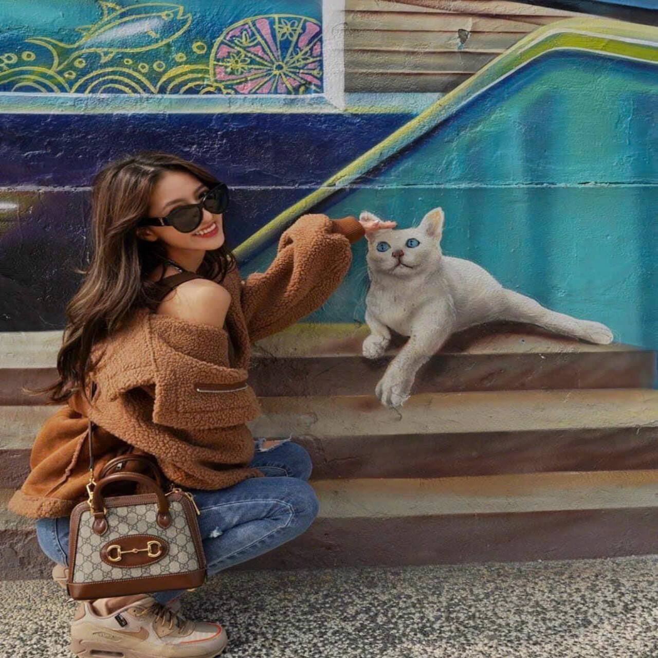 Túi Gucci Horsebit Monogram Beige Brown White 5 Túi Gucci Horsebit Monogram 1955 Beige Dark Brown