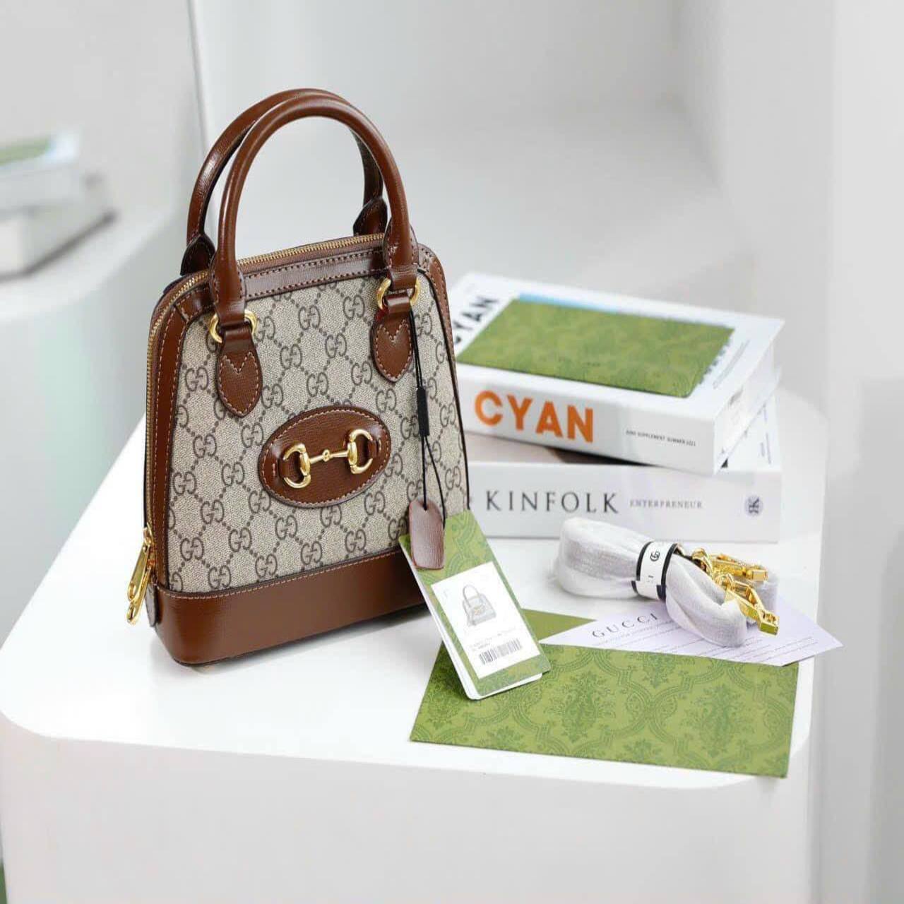 Túi Gucci Horsebit Monogram Beige Brown White 8 Túi Gucci Horsebit Monogram Beige Dark Brown