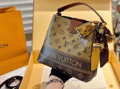 Túi Cầm Tay Louis Vuitton Dây Đeo Chéo Họa Tiết 6 Túi Louis Vuitton Có Dây Đeo Chéo Họa Tiết