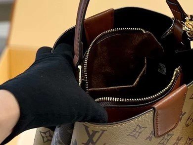 Túi Cầm Tay Louis Vuitton Dây Đeo Chéo Họa Tiết 9 Túi Louis Vuitton