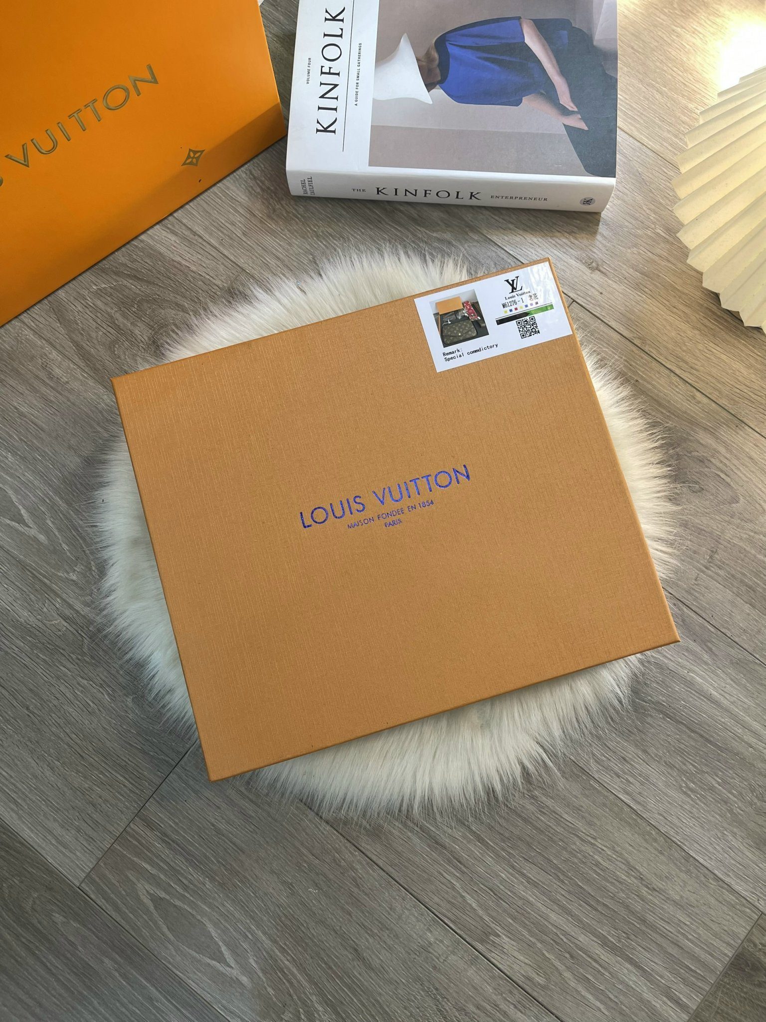 Hộp Quà Combo 3 Món Louis Vuitton Túi Ví Móc Khóa 6 Hộp Quà Tặng Combo 3 Món Louis Vuitton