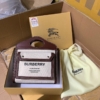 Túi Burberry Horseferry Pocket Handle Bag Size 23 9 tui burberry pocket size 23