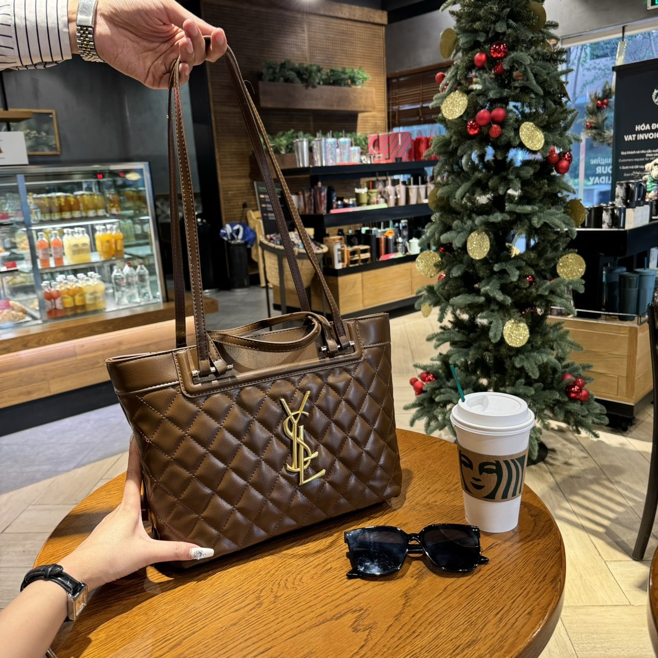 Túi Da YSL Saint Laurent Oversize Đen Trắng Nâu 12 tui da nu ysl saint laurent oversize brown