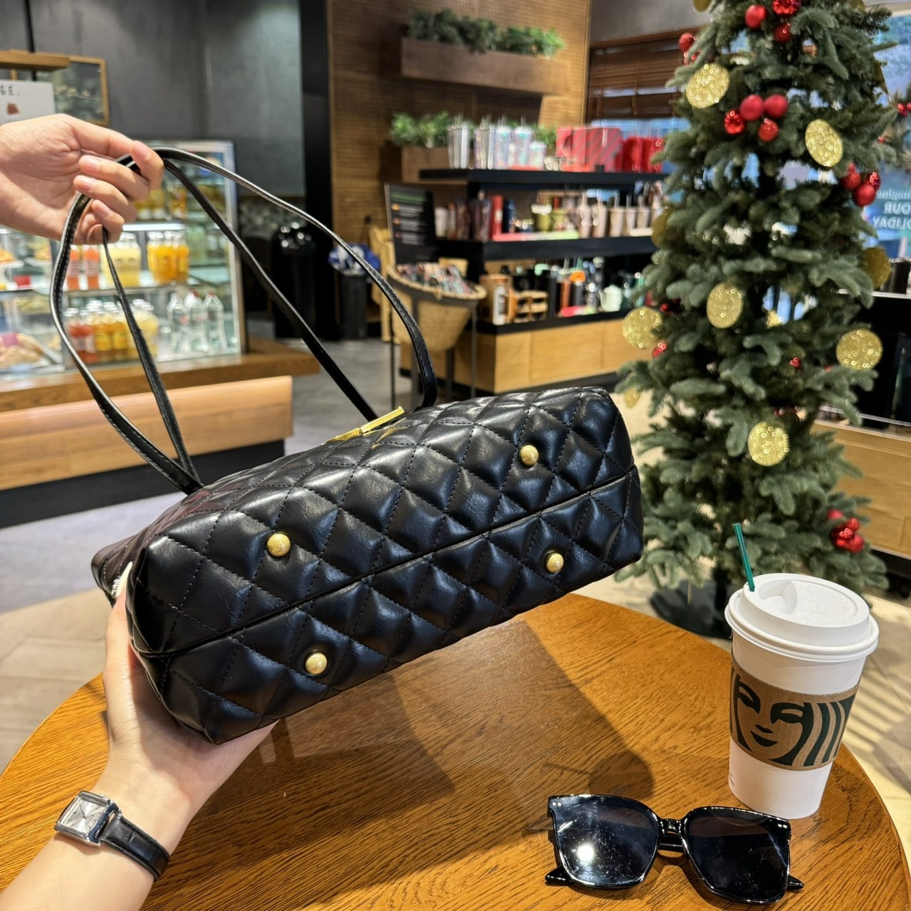 Túi Da YSL Saint Laurent Oversize Đen Trắng Nâu 11 tui da nu ysl saint laurent oversize