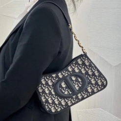 Túi DIOR Cd Signature Mini Hobo Bag Họa Tiết