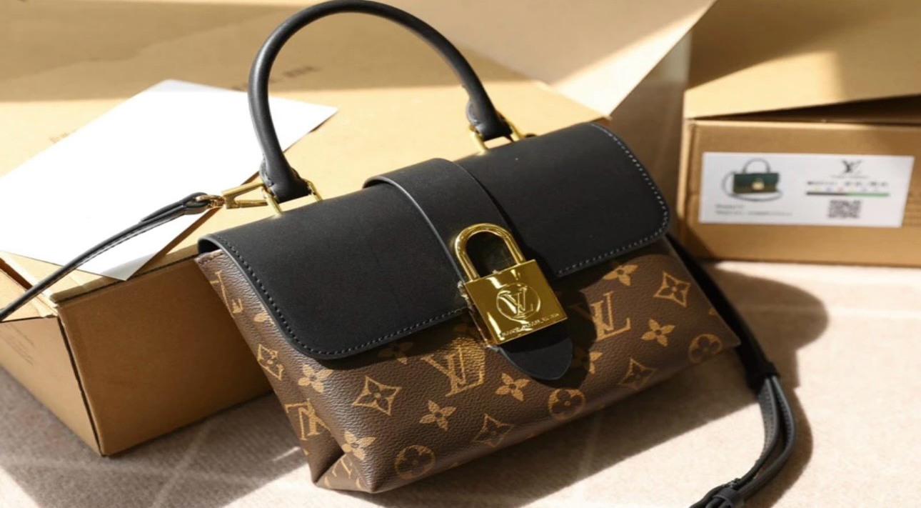 Túi Xách Nữ Louis Vuitton LV Locky Monogram Bag 2 Túi Louis Vuitton Caramel Monogram Canvas Locky BB Bag Đen