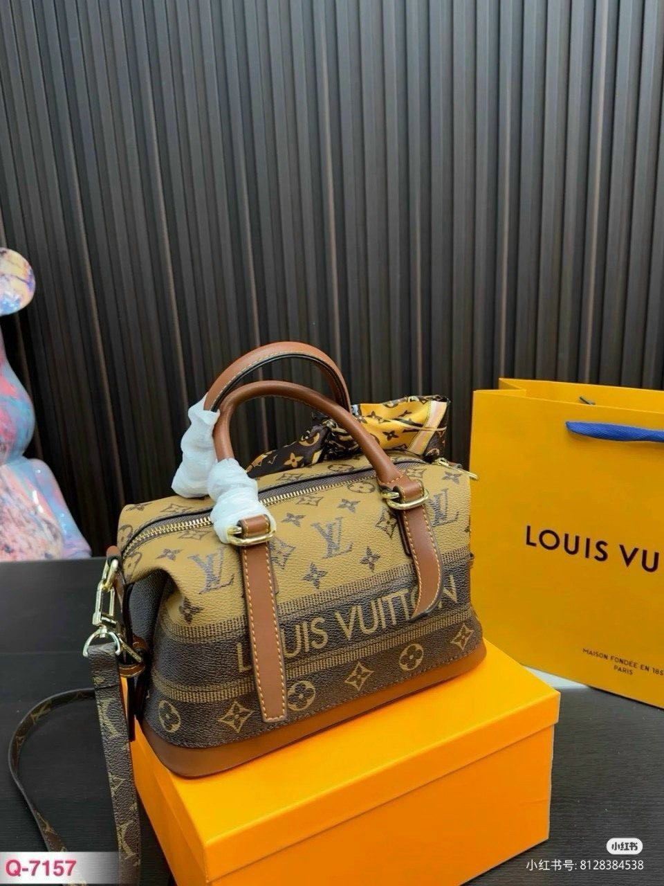 Túi xách Louis Vuitton LV Dáng Trống Lớn 5 Túi Louis Vuitton LV Nâu Vàng
