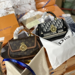 Túi Louis Vuitton Nâu Đen Monogram Khóa Vương Miện