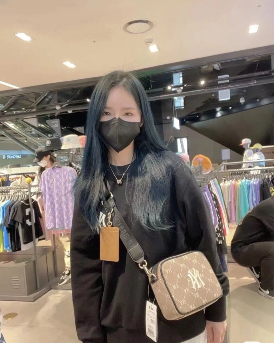 Túi MLB Diamond Monogram Camera New York Yankees 2 Túi MLB Dáng Hộp 1 Ngăn Viền Da Đen