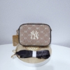 Túi MLB Diamond Monogram Camera New York Yankees 17 Túi MLB Diamond Monogram Camera Bag New York Yankees Cream 7ACRM012N-50BGS