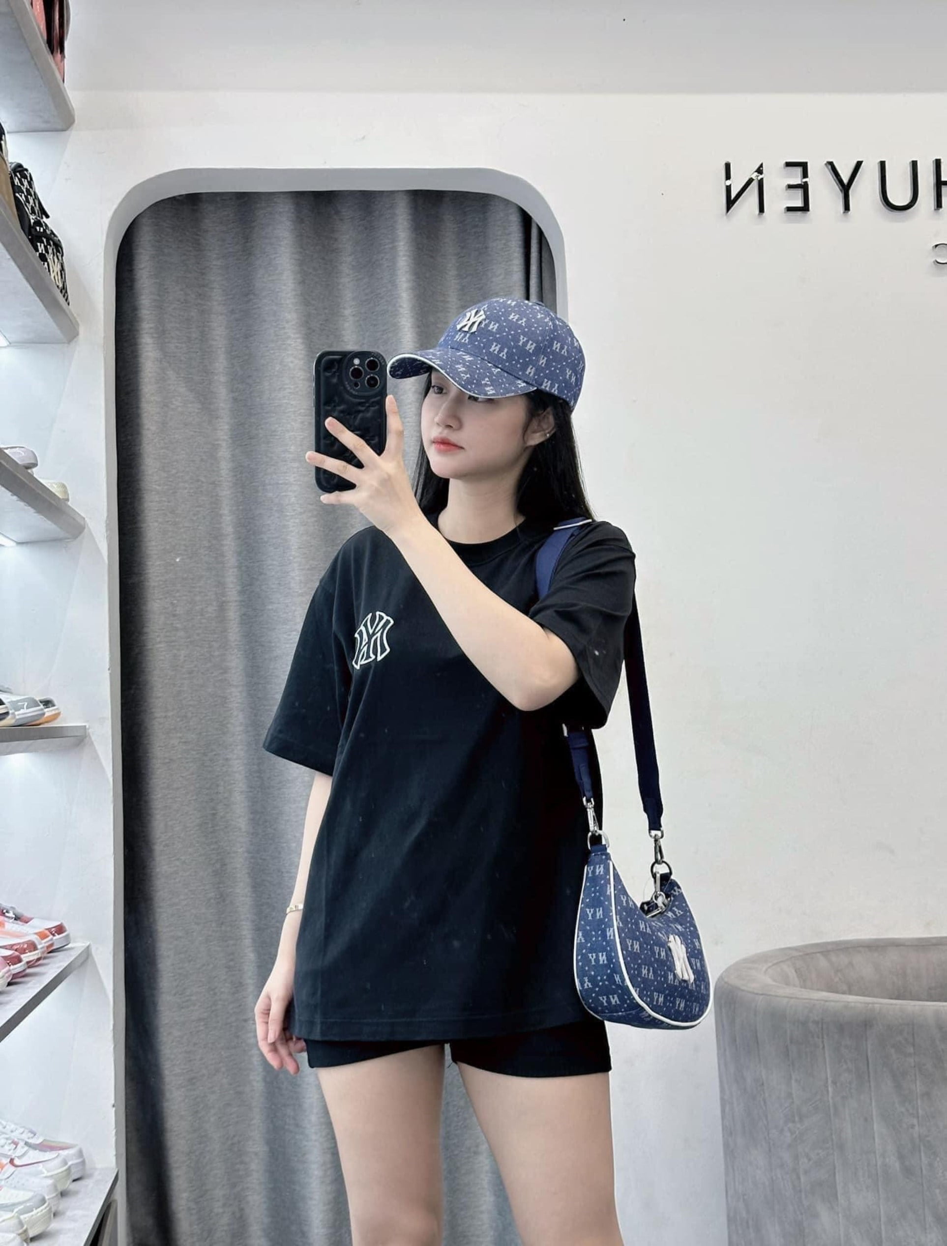 Túi Đeo Vai MLB Hobo Diamond Monogram Denim 9 tui mlb hobo diamond denim