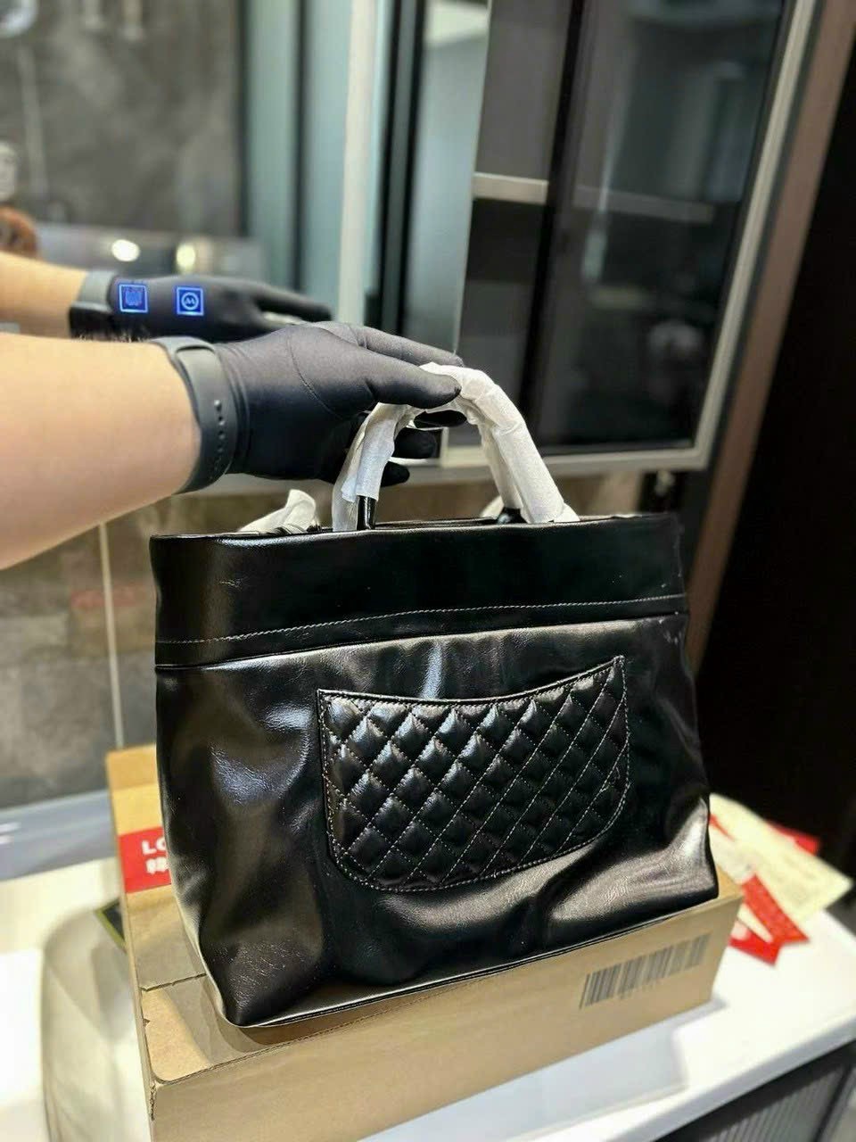Túi xách Chanel Large Tote Đen Fullbox 4 Túi xách Chanel Large Tote Đen Size 36