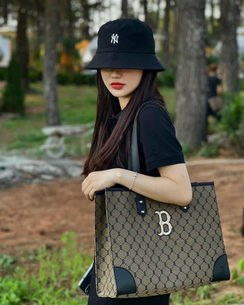 Túi MLB Big Diamond Monogram Jacquard Large Tote Bag 13 tui xach mlb monogram diamond jacquard boston red