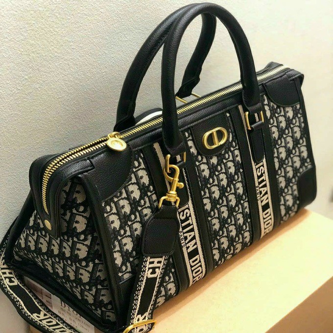 Túi Xách Gucci Handbag Tote Nhiều mẫu 7 Túi Xách Tay Đeo chéo Gucci Đen