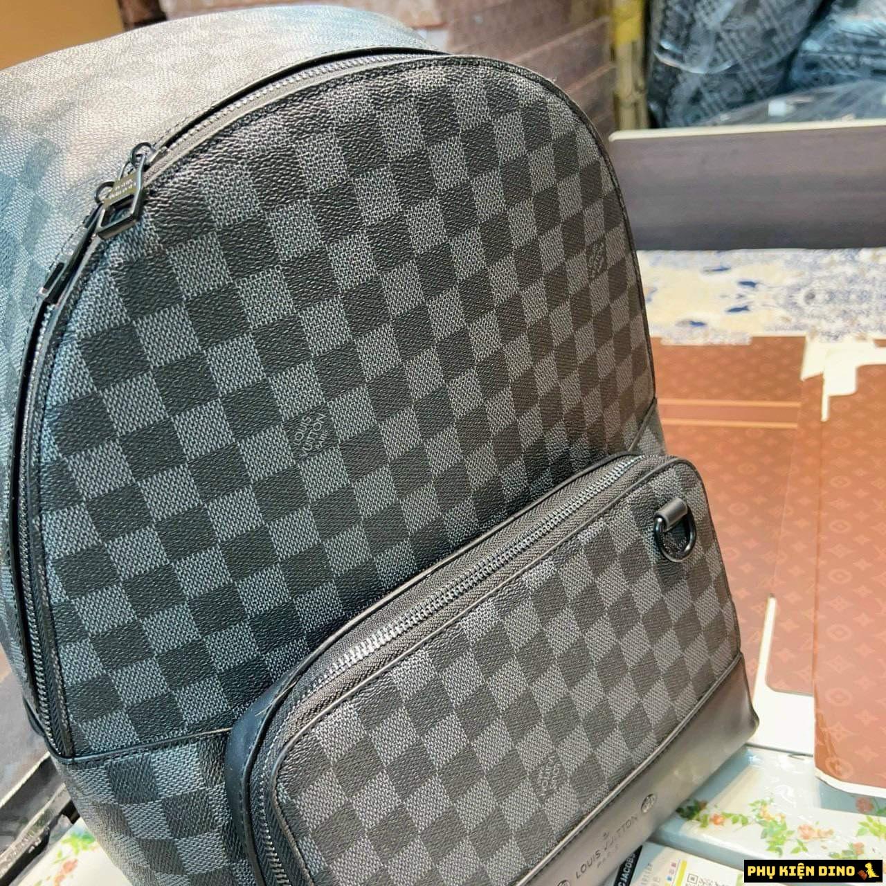 Balo LV Discovery Backpack Monogram Đen Nâu 8 Balo LV Discovery Monogram Eclipse Logo Đen