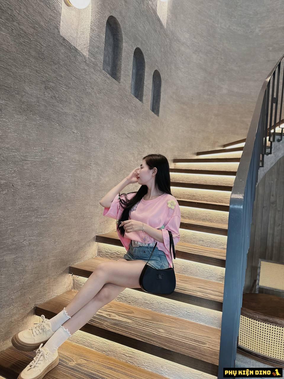 Túi Celine Medium Tilly Shoulder Bag Dáng Thuyền Size 21cm 11 Túi Celine Dáng Thuyền Màu Đen