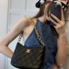 Túi Chanel 23A Hobo Bag Black White Lambskin 10 Túi Chanel 23A Hobo Bag Lambskin màu Đen