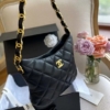 Túi Chanel Hobo Size 22 Handbag Black Lambskin AS3562 10 Túi Chanel Hobo Size 22 Handbag Black