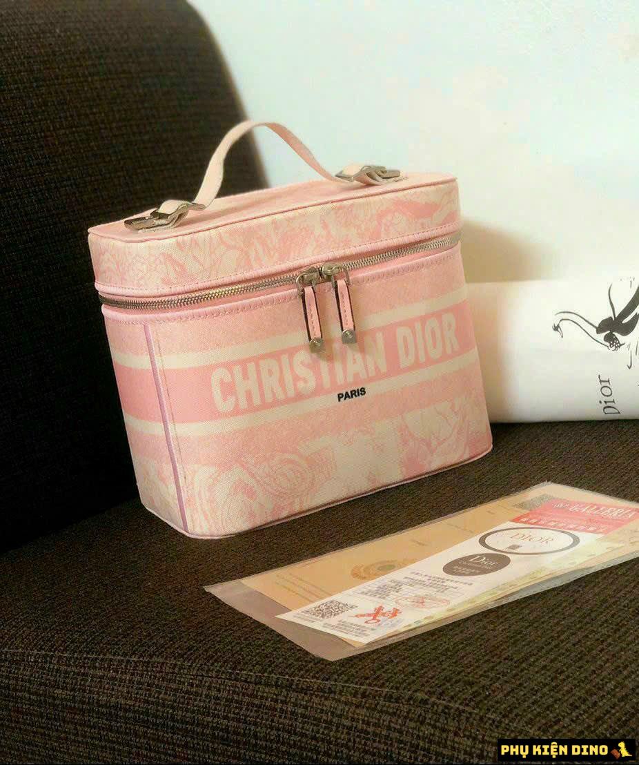 Túi Christian Dior Travel Vanity Case Cannage 5 Túi Christian Dior Travel Vanity Case Cannage Embroidered Canvas Hồng