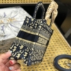 Túi Dior Mini Book Tote Blue Dior Oblique Embroidery 8 Túi Dior Mini Size 22