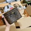 Túi Louis Vuitton Vanity PM Nâu Họa Tiết Monogram 14 Túi Louis Vuitton Dạng Hộp Sang Trọng
