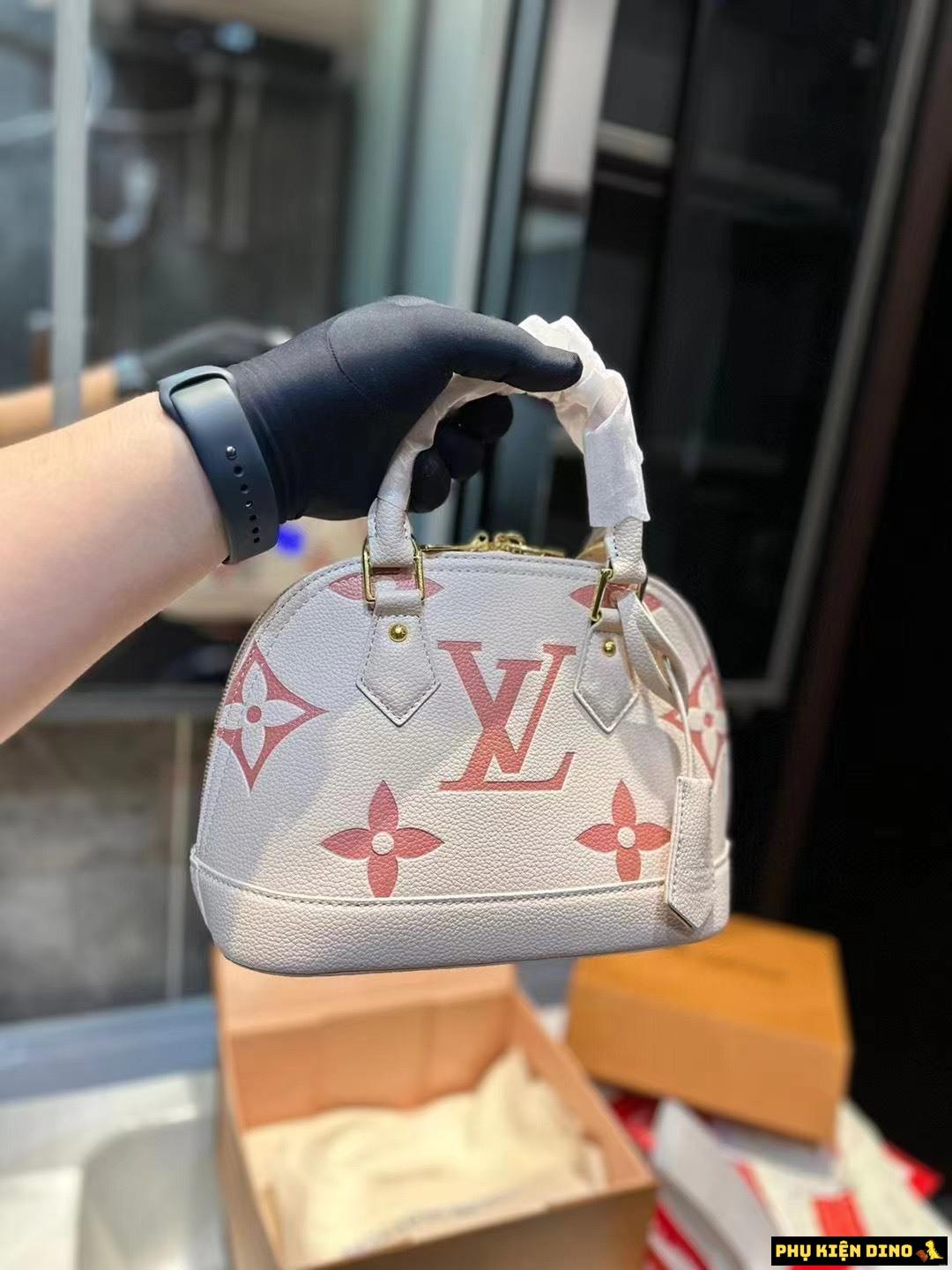 Túi Louis Vuitton LV Hến Alma BB Họa Tiết Sang Trọng 6 Túi Louis Vuitton LV Hến Alma BB Hồng Trắng