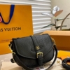Túi Louis Vuitton Saumur BB Black Epi Leather 21 tui louis vuitton lv saumur bb black
