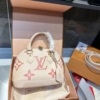 Túi Louis Vuitton LV Hến Alma BB Họa Tiết Sang Trọng 10 Túi Louis Vuitton Pink White