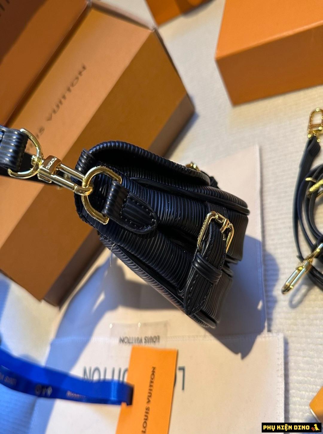 Túi Louis Vuitton Saumur BB Black Epi Leather 9 Túi Louis Vuitton Saumur BB Black Epi Black