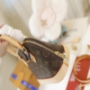 Túi Louis Vuitton LV Hến Alma BB Monogram Brown 20 Túi LV Hến Alma Monogram Họa Tiết