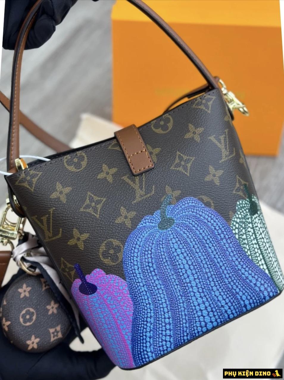 Túi LV Louis Vuitton Monogram Canvas Bí Ngô 2 Túi LV Louis Vuitton Monogram Canvas Bí Ngô Màu Xanh