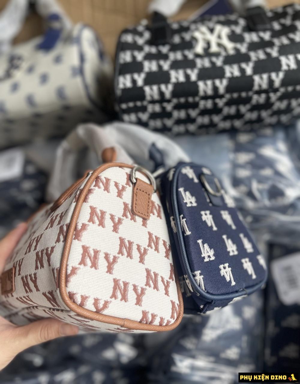 Túi MLB Classic Monogram Jacquard Boston Bag New York Yankees 6 Túi MLB Korea Monogram Jacquard Boston Bag New York Yankees Brown