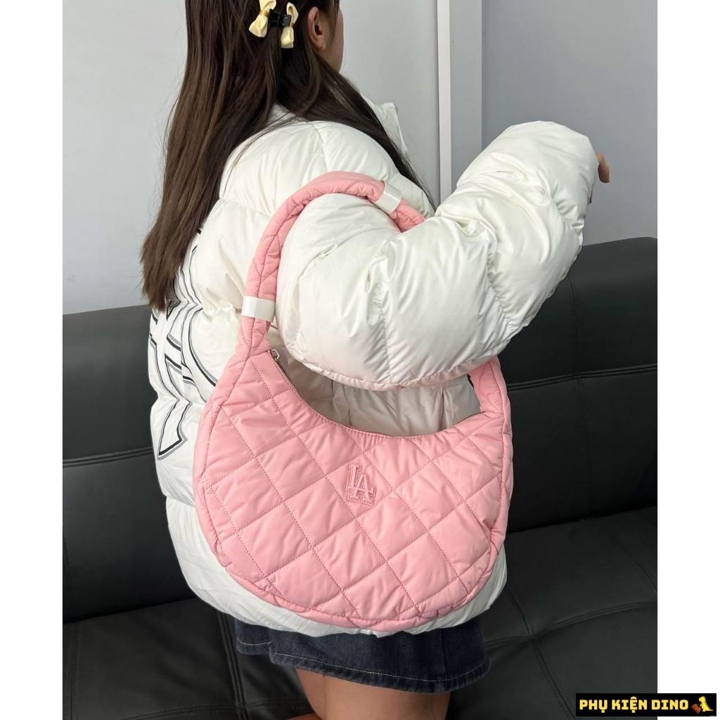 Túi MLB Quilted Hobo Bag LA Dodgers Blue Pink 6 Túi MLB LA Chần Bông màu Hồng