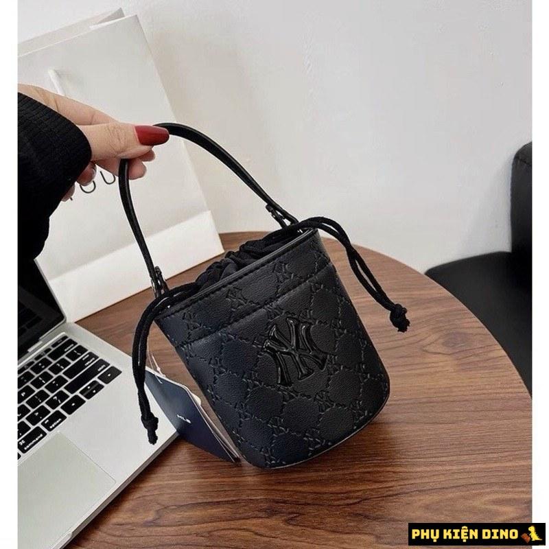 Túi Trụ Tròn MLB Monogram Nano Bucket Bag Black 4 Túi MLB Monogram Nano Bucket Bag-Black