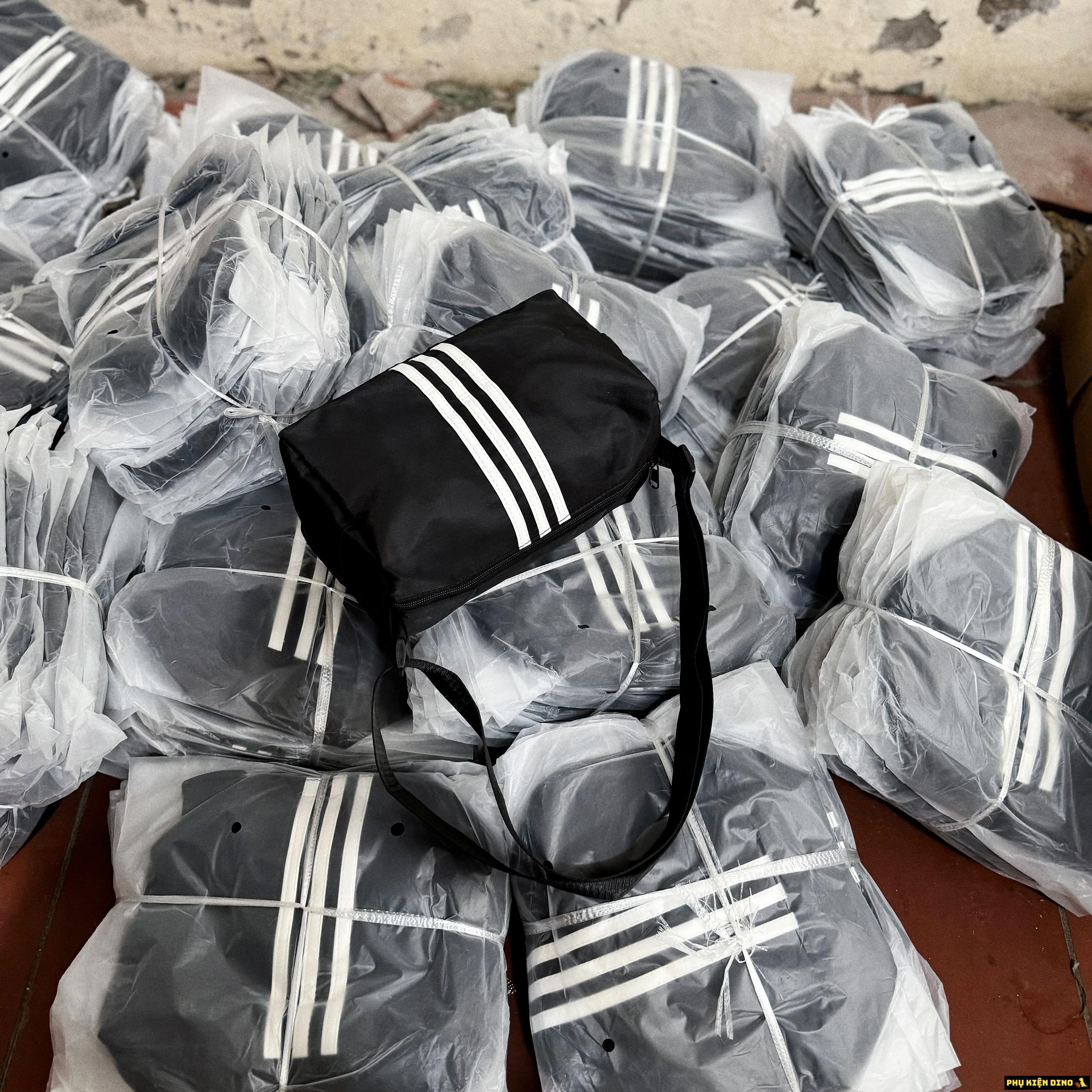 Túi Trống 3 Sọc Trắng Đen Basic Size 26 8 Túi Trống 3 Sọc Black White Size 26