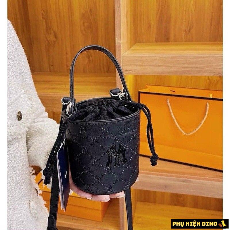 Túi Trụ Tròn MLB Monogram Nano Bucket Bag Black 3 Túi Trụ Tròn MLB Monogram Nano Màu Đen