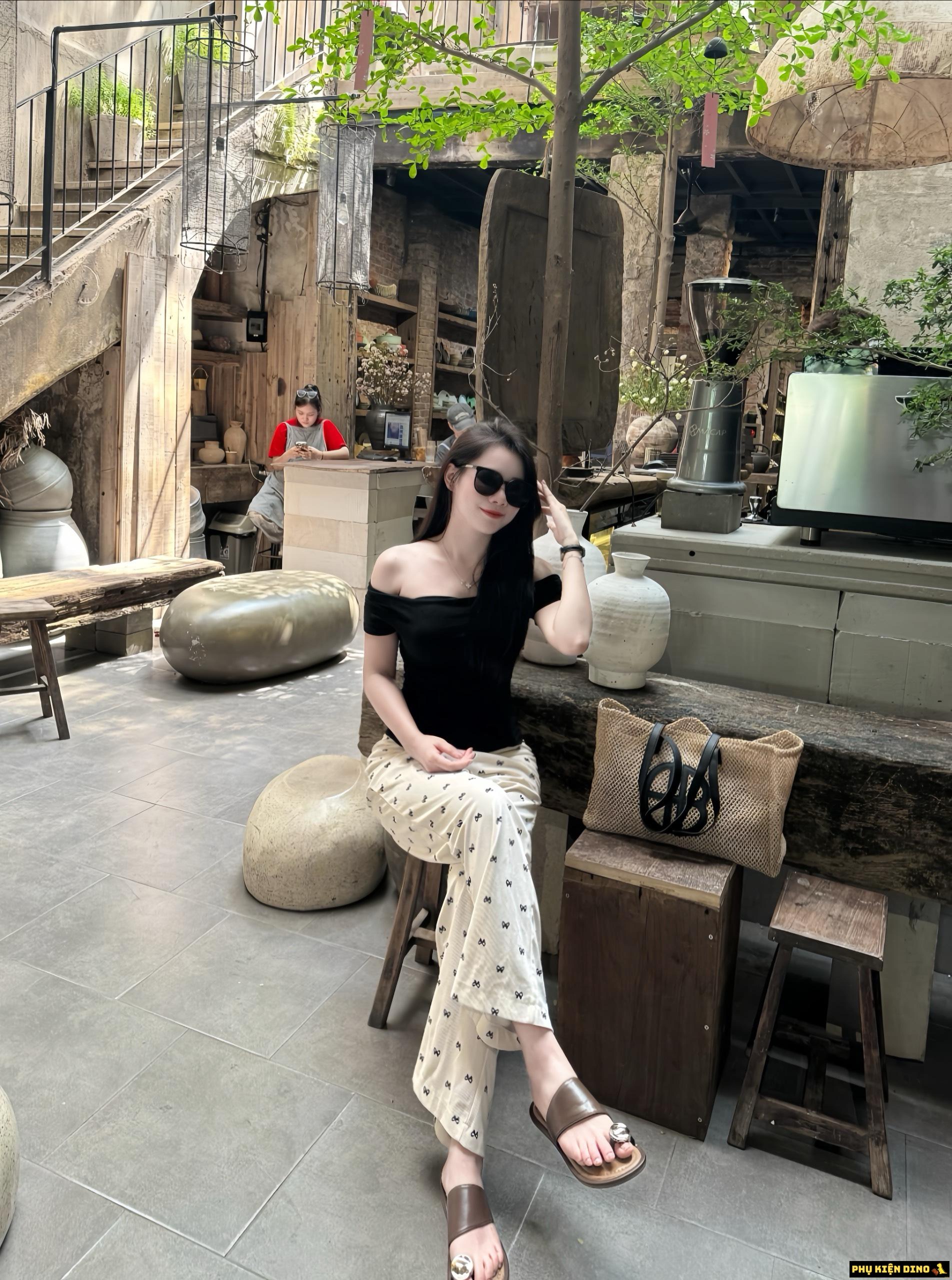 Túi Cói Size To Vintage Màu Nâu Đen Kèm Ví Nhỏ 8 Túi Cối To Màu Nâu Chữ Đen Sang Chảnh