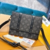 Túi Đeo Vai Nam Louis Vuitton LV Trunk Messenger Size 25 M45727 11 Túi Đeo Chéo Nam Louis Vuitton Đen Xám