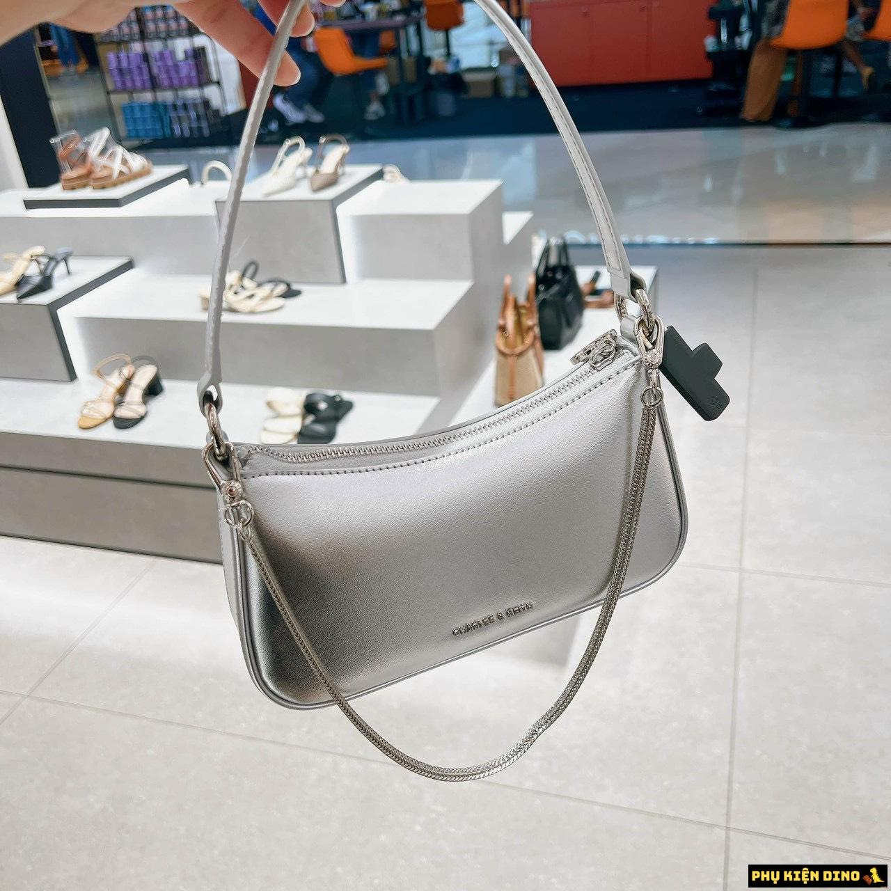 Túi Đeo Vai Nữ Charles & Keith CNK Curved Shoulder Bag Noir CK2-80151362-A 2 Túi đeo vai phom chữ nhật Metallic Curved - Bạc