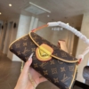 Túi Louis Vuitton LV Brown Monogram Beverly Pochette 2EC27AC340B0ACGS 19 Túi Louis Vuitton Brown Monogram Beverly Pochette