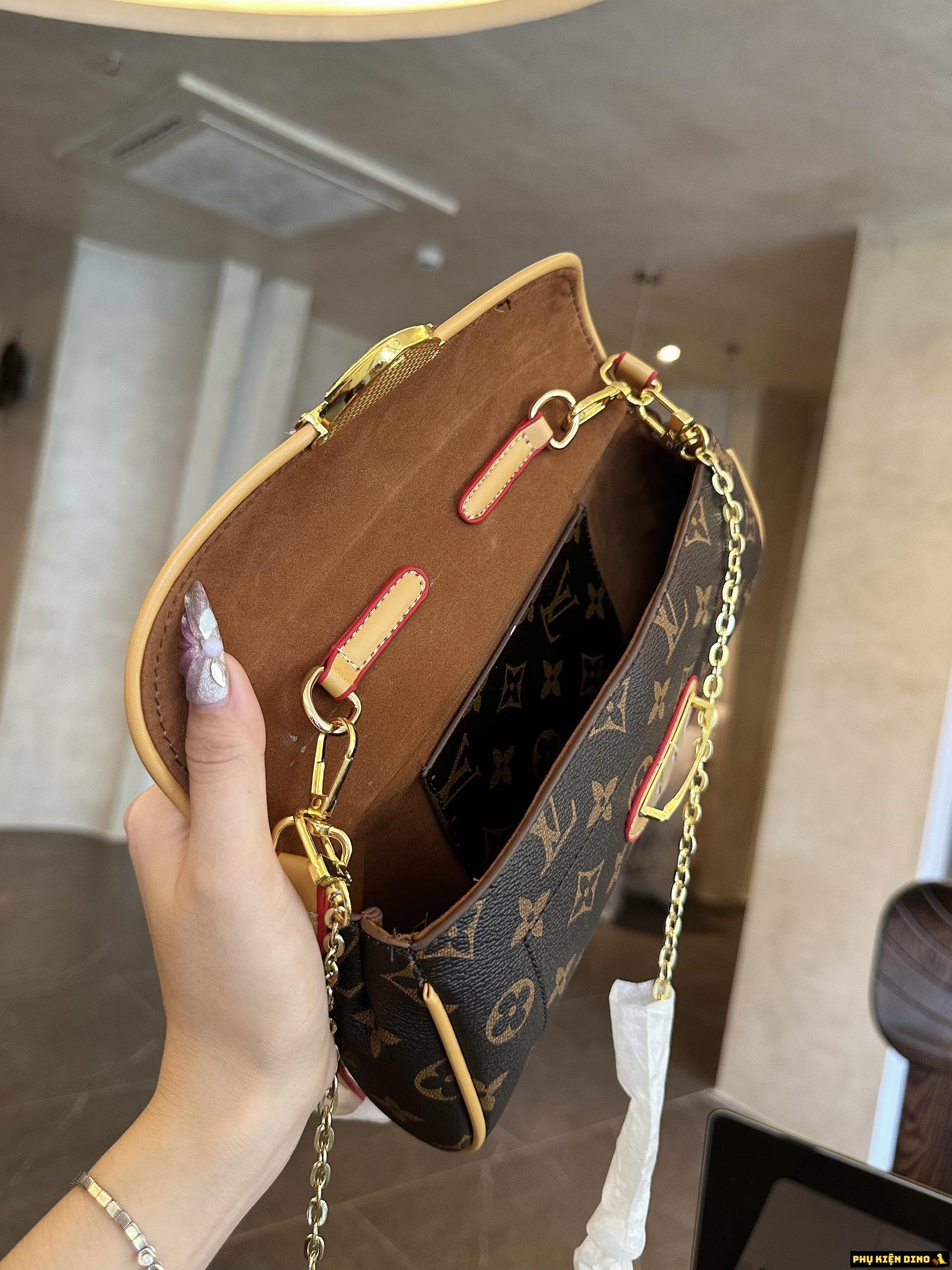 Túi Louis Vuitton LV Brown Monogram Beverly Pochette 2EC27AC340B0ACGS 3 Túi LV Beverly