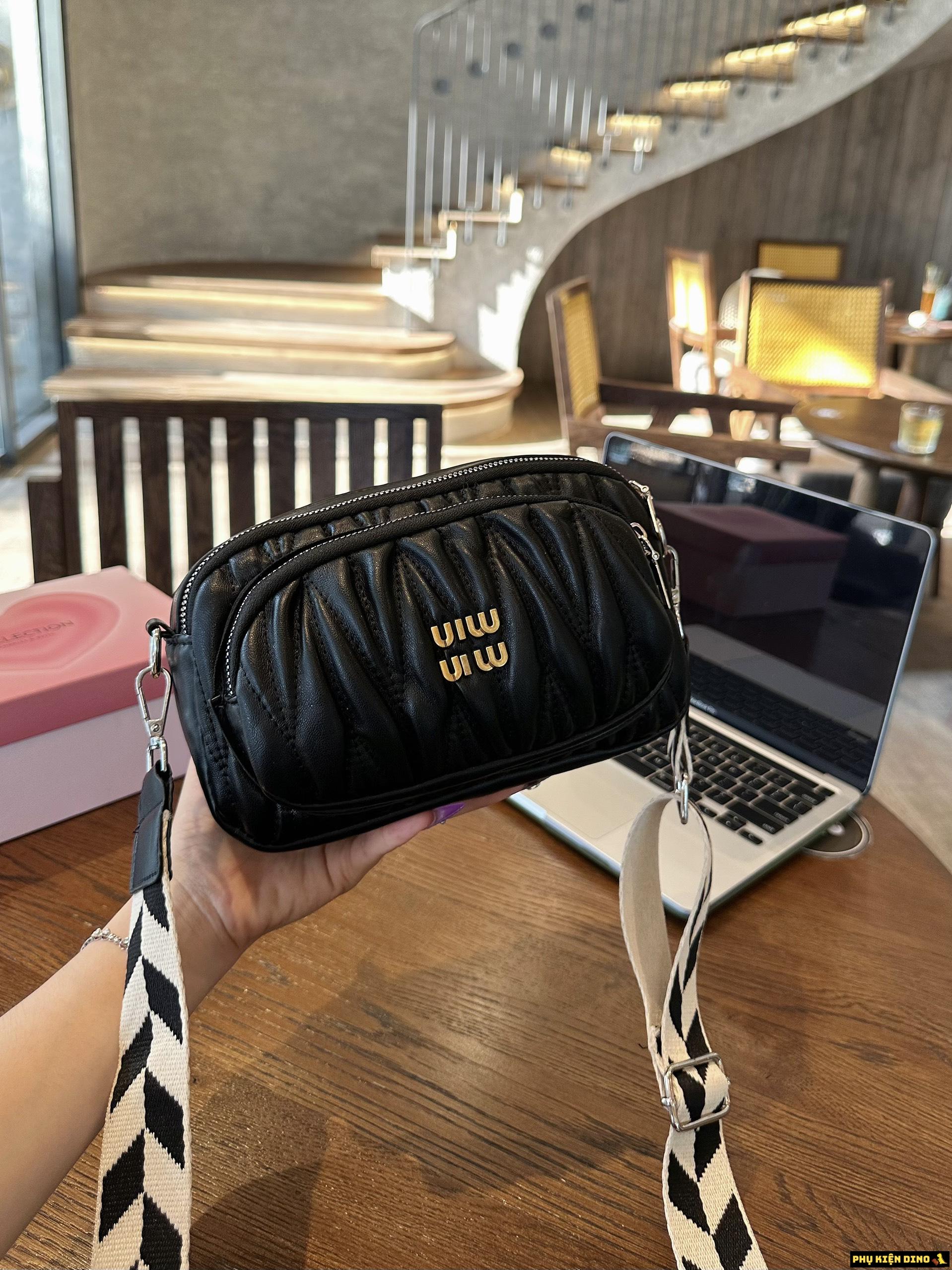 Túi Miu Miu 3 Ngăn Màu Đen Size 19 3 Túi Miu Miu Màu Đen Size 19