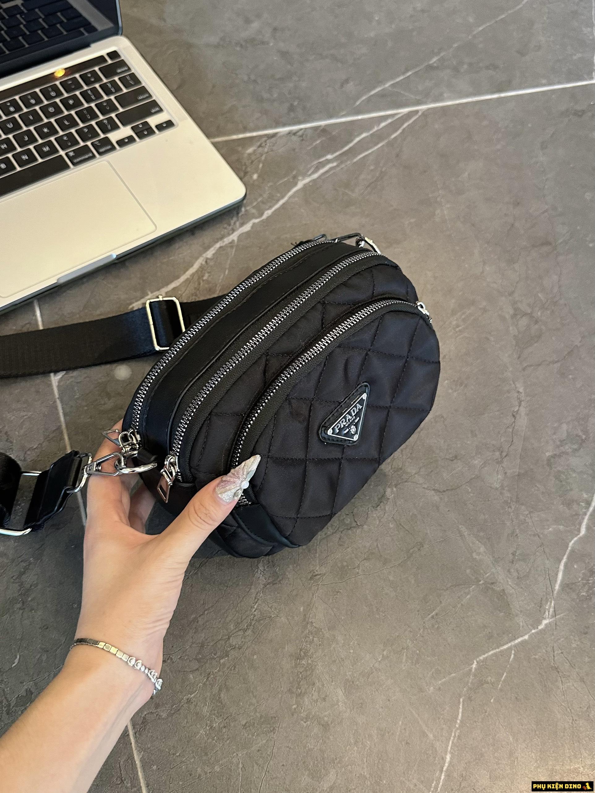 Túi Prada 3 Ngăn Ô Trám Dù Màu Hồng Đen 9 Túi Prada 3 Ngăn Ô Trám Dù Màu Đen