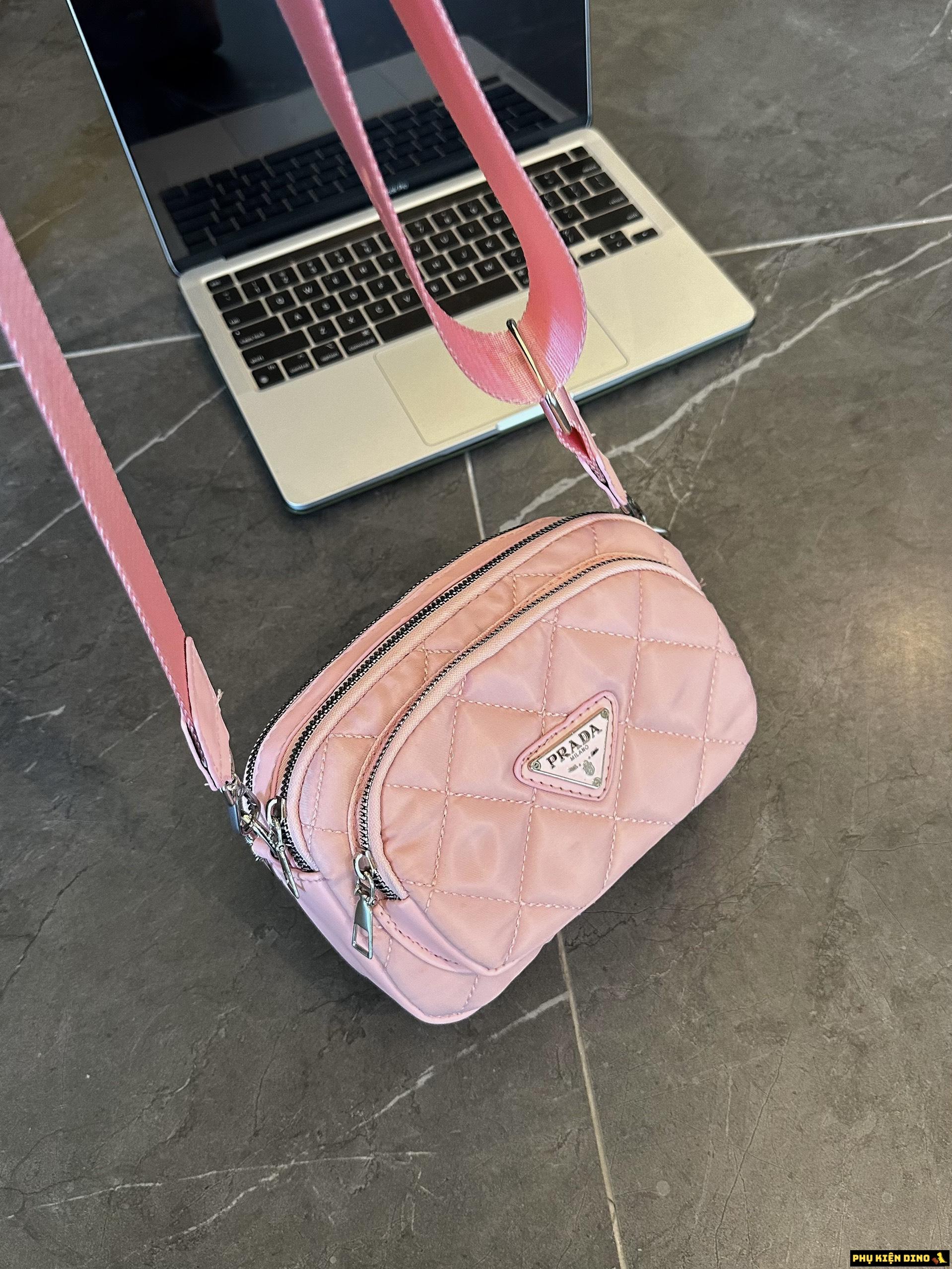 Túi Prada 3 Ngăn Ô Trám Dù Màu Hồng Đen 2 Túi Prada Vải Dù Màu Hồng