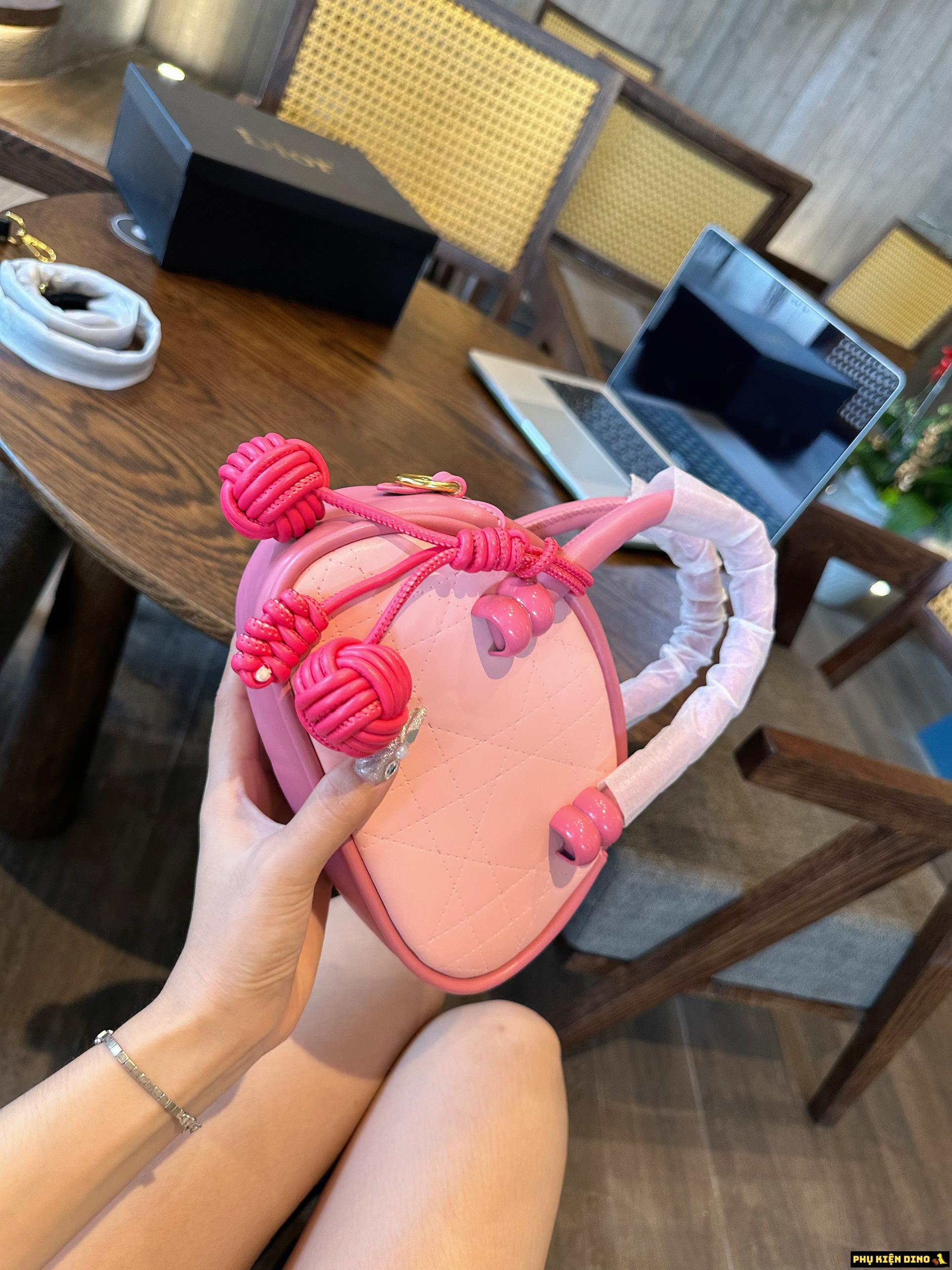 Túi Trống Quảng Châu Kèm Quả Cầu 3 Màu Đen Nâu Hồng 8 Túi Trống Nội Địa Trung Cao Cấp