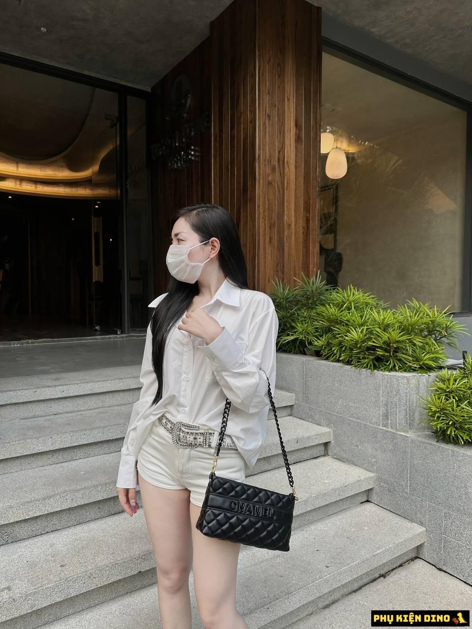 Túi Xách Nữ Chanel Hobo White Black Size 22 2 Túi Xách Nữ Chanel Hobo