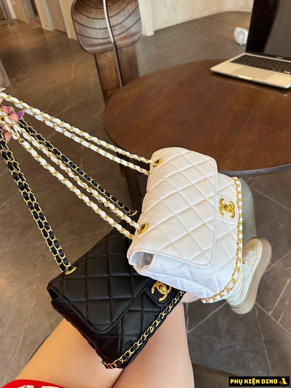 Túi Xách Tay Chanel Viền Xích Đáy Khóa Vàng Size 22 5 Túi Xách Tay Chanel Viền Xích Đáy Kháo Vàng Size 22